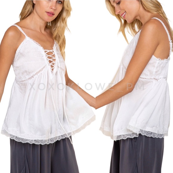 POL Off White Crinkle Satin Baby Doll Lace Up Top - Picture 5 of 12